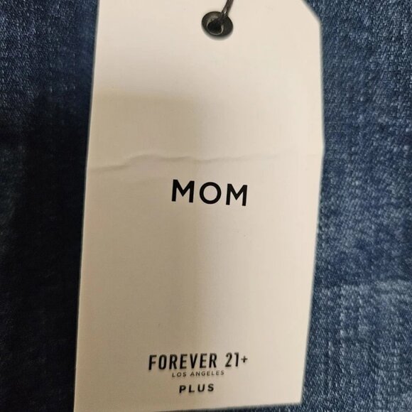 New Forever 21 Mom Jeans, Size 20 - Picture 3 of 9